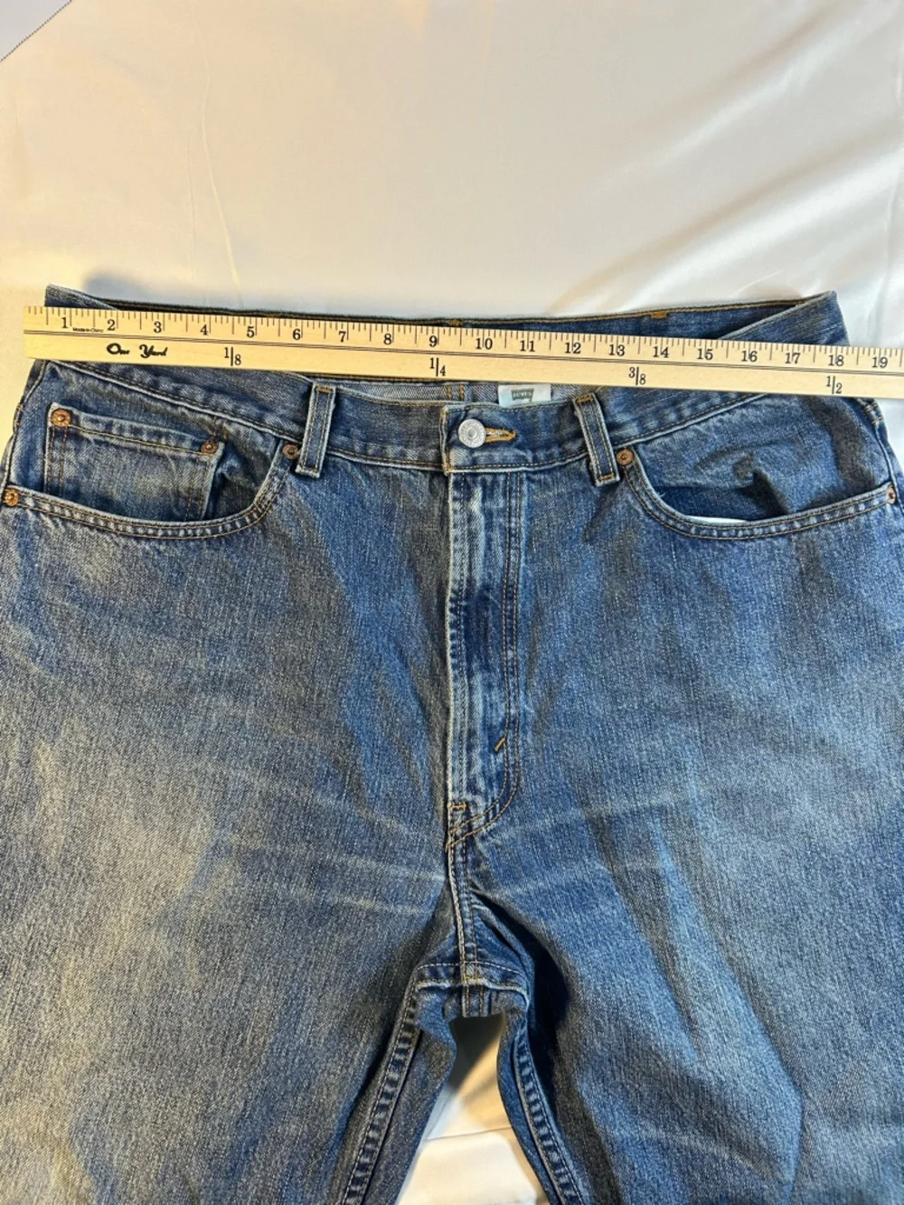 Levi 550 Men Jeans, Ralaxed Fit Straight Leg BlueDenim Light Wash Casual 38x30 - Picture 11 of 15